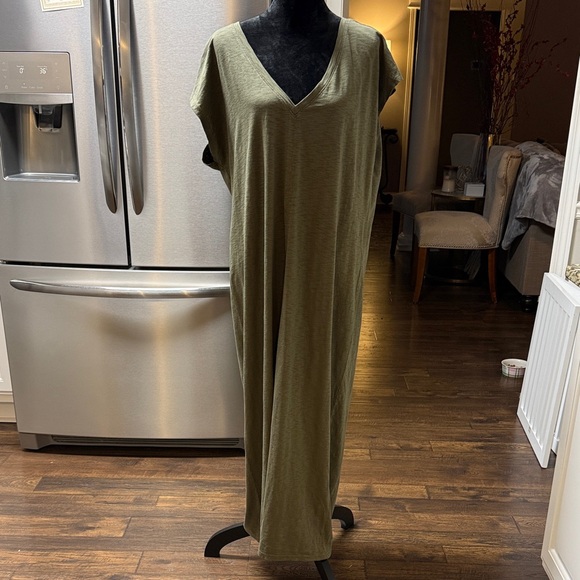 Universal Thread Sage Green Maxi Dress - Picture 1 of 7